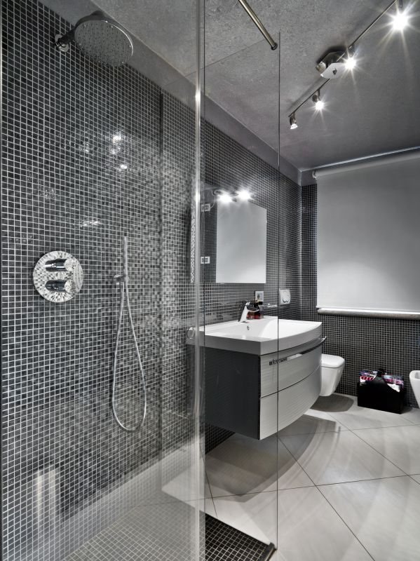 Minimalist Bathroom Shower